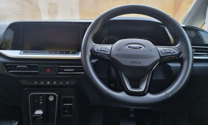 2025 Ford Grand Tourneo Connect