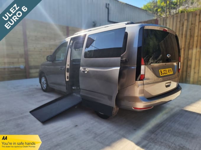 2025 Ford Grand Tourneo Connect