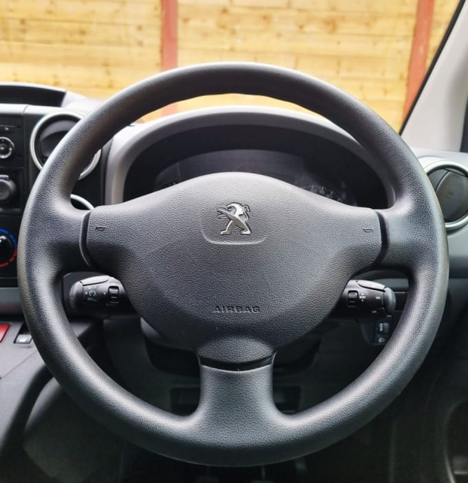 2025 Peugeot Partner Tepee