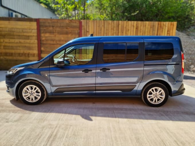 2025 Ford Grand Tourneo Connect