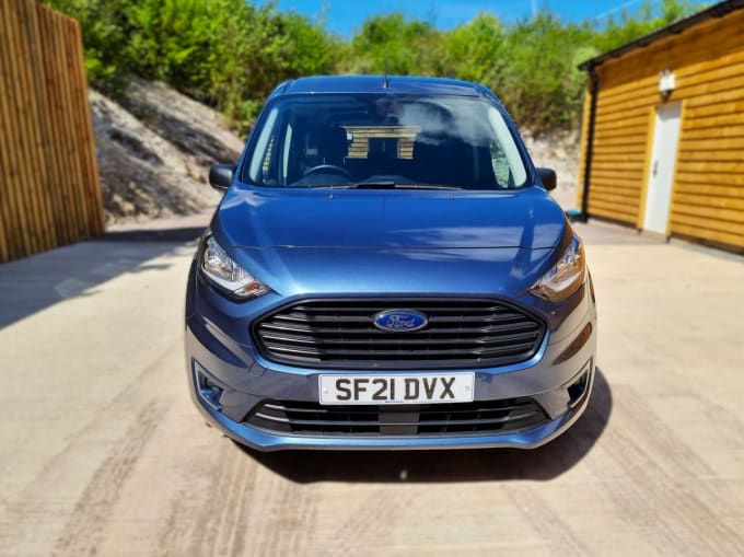 2025 Ford Grand Tourneo Connect