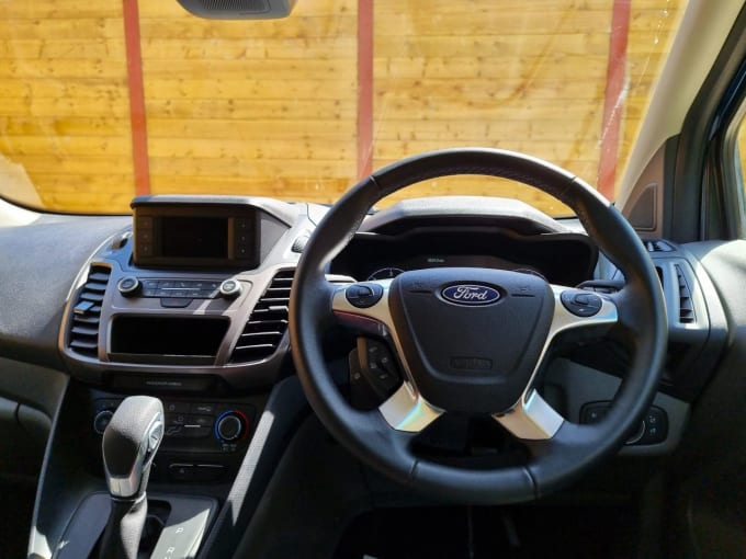2025 Ford Grand Tourneo Connect