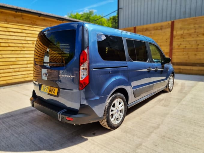 2025 Ford Grand Tourneo Connect