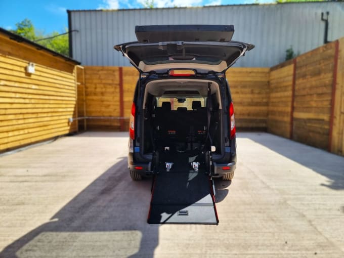 2025 Ford Grand Tourneo Connect