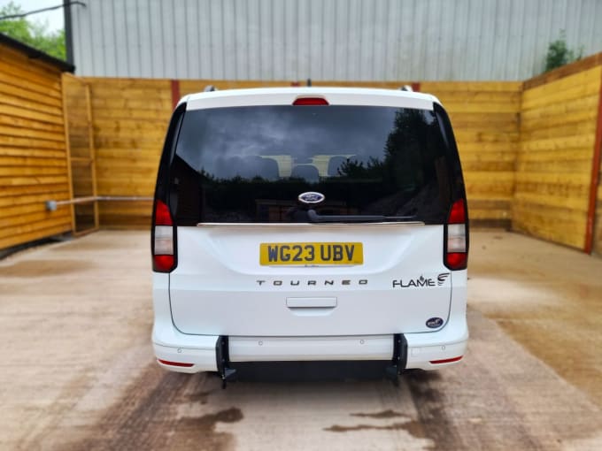 2025 Ford Grand Tourneo Connect