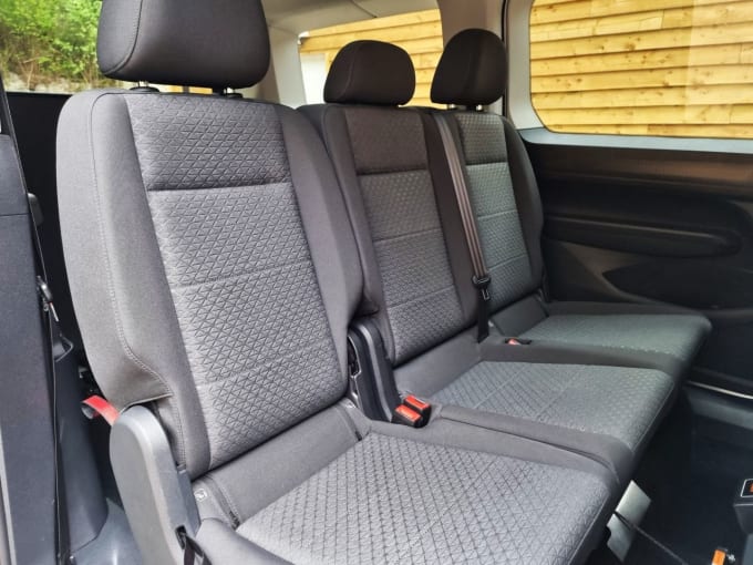 2025 Ford Grand Tourneo Connect