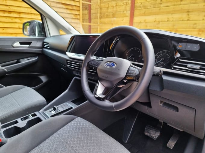 2025 Ford Grand Tourneo Connect
