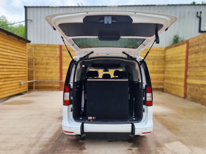 2025 Ford Grand Tourneo Connect