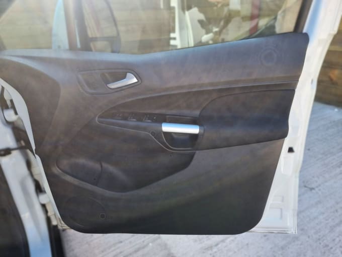 2025 Ford Grand Tourneo Connect