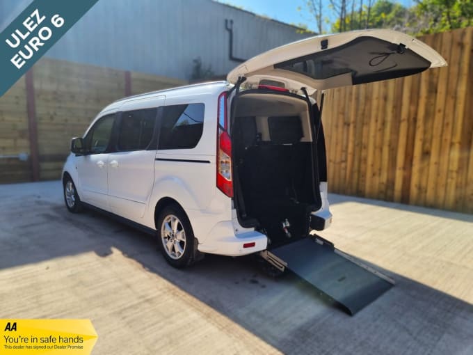 2025 Ford Grand Tourneo Connect