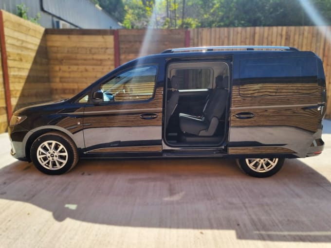 2025 Ford Grand Tourneo Connect