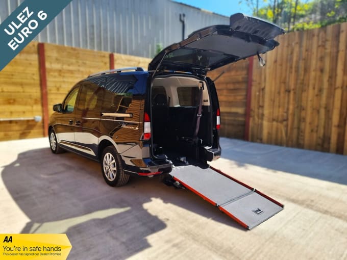 2025 Ford Grand Tourneo Connect