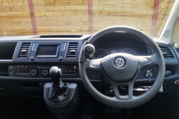 2025 Volkswagen Transporter