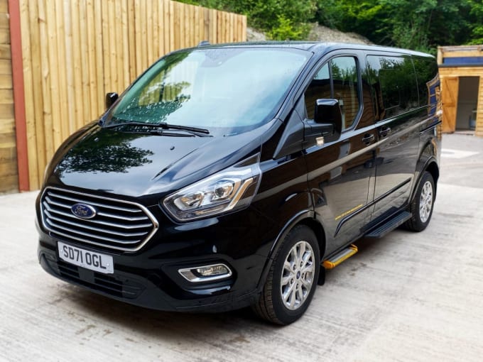 2025 Ford Tourneo Custom
