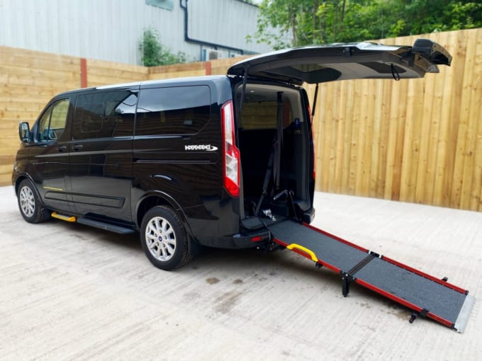 2025 Ford Tourneo Custom