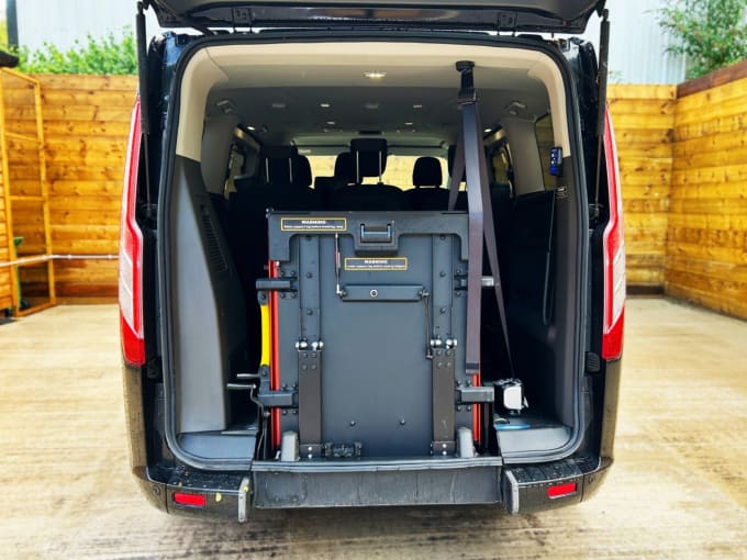 2025 Ford Tourneo Custom