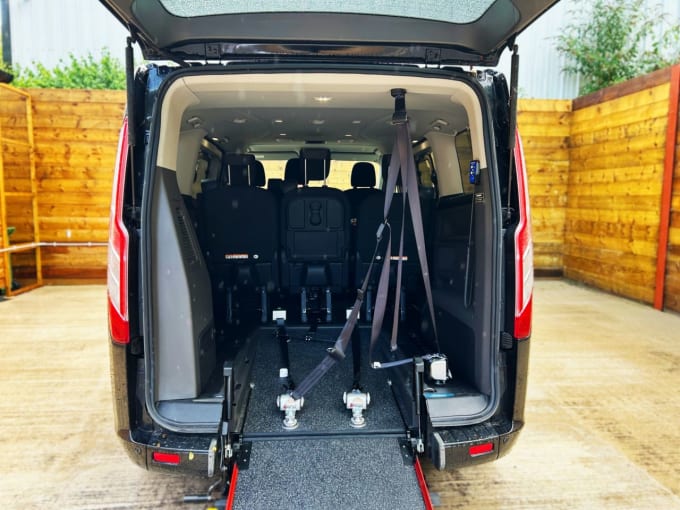 2025 Ford Tourneo Custom