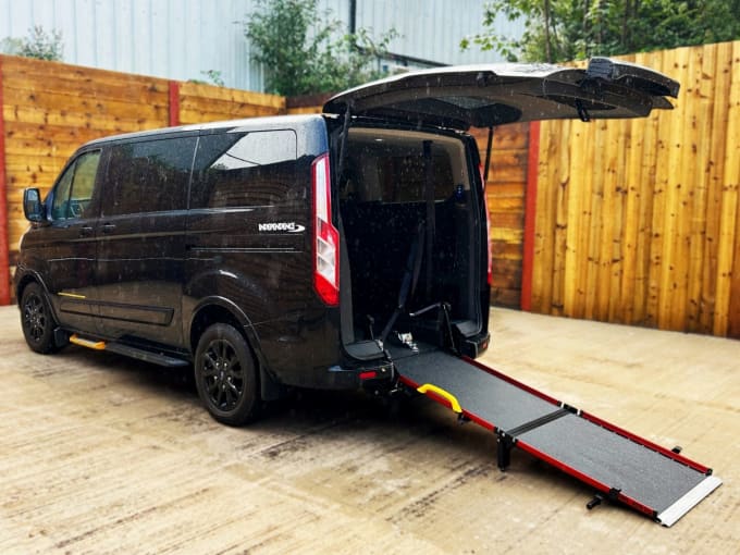 2025 Ford Tourneo Custom