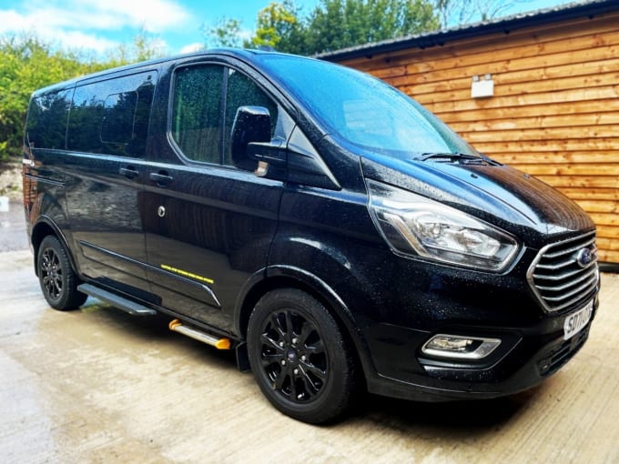 2025 Ford Tourneo Custom
