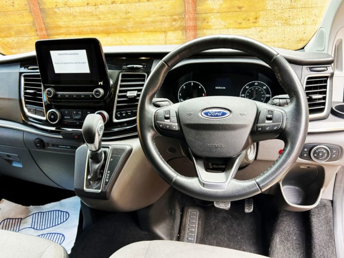 2025 Ford Tourneo Custom