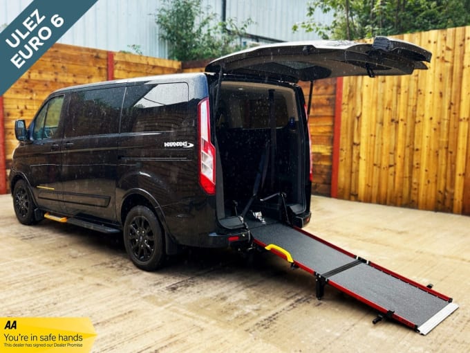 2025 Ford Tourneo Custom