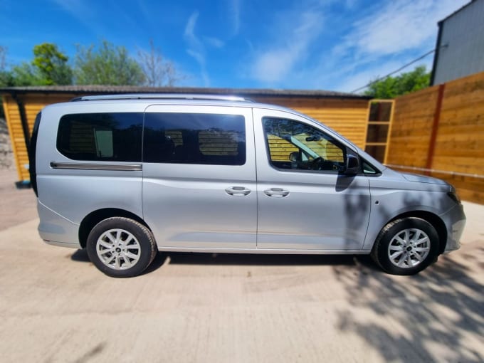 2025 Ford Grand Tourneo Connect