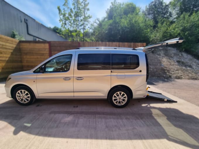 2025 Ford Grand Tourneo Connect