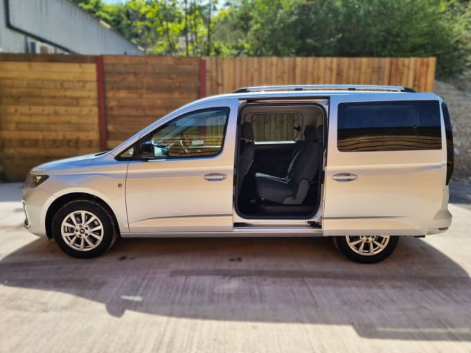 2025 Ford Grand Tourneo Connect