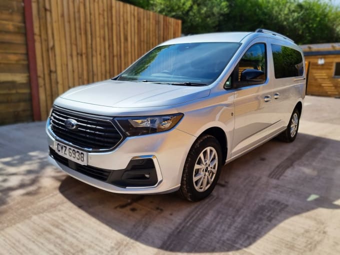 2025 Ford Grand Tourneo Connect