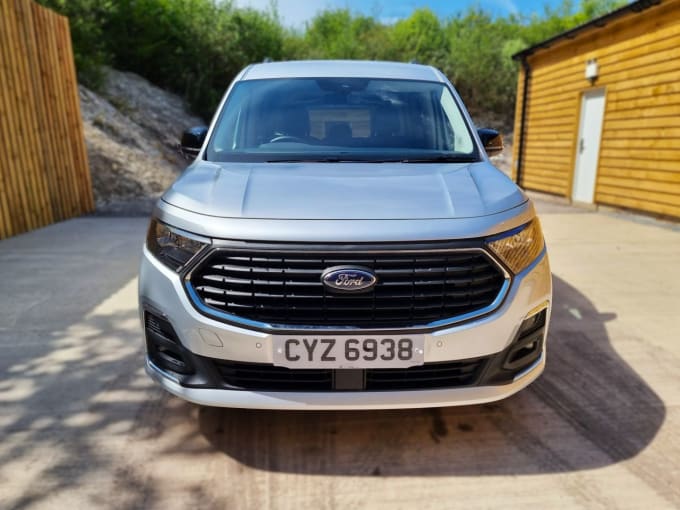 2025 Ford Grand Tourneo Connect
