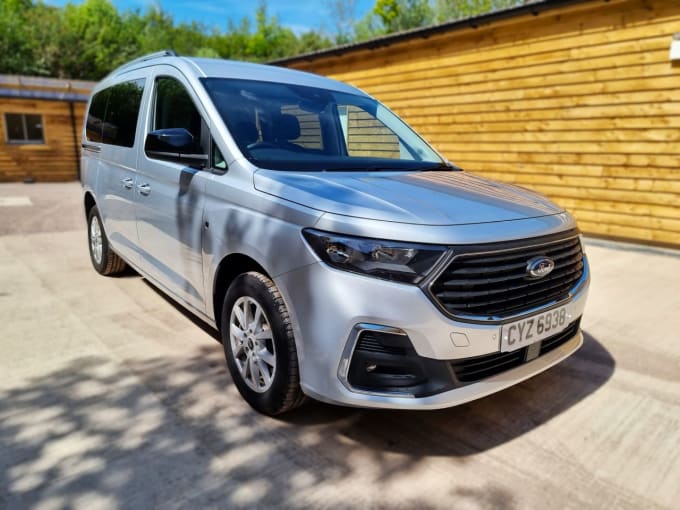 2025 Ford Grand Tourneo Connect