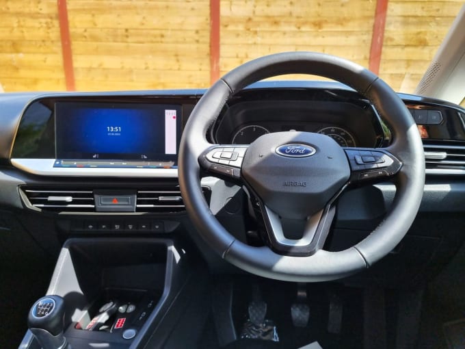 2025 Ford Grand Tourneo Connect