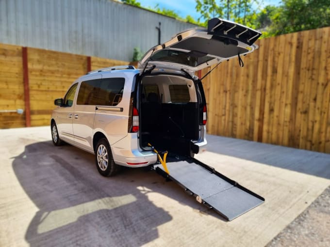 2025 Ford Grand Tourneo Connect