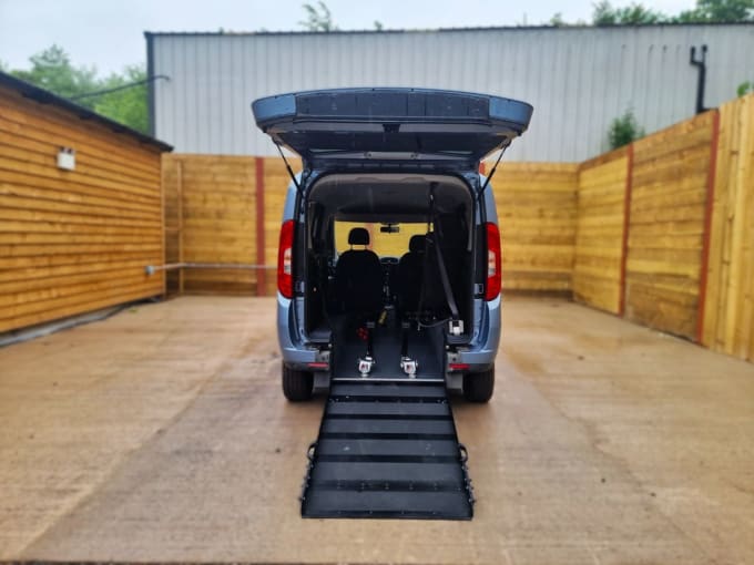 2025 Fiat Doblo
