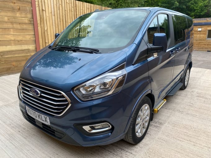 2025 Ford Tourneo Custom