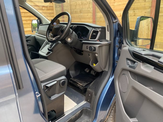 2025 Ford Tourneo Custom