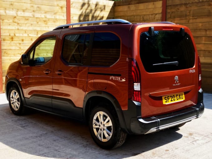 2025 Peugeot Rifter