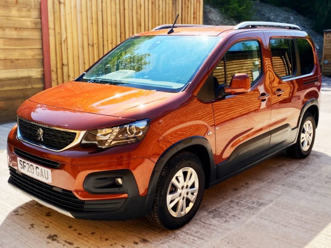 2025 Peugeot Rifter