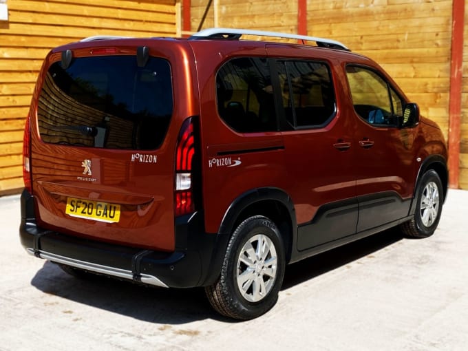2025 Peugeot Rifter