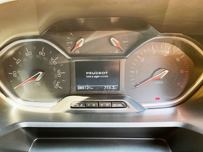 2025 Peugeot Rifter