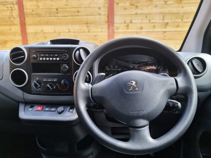 2025 Peugeot Partner Tepee