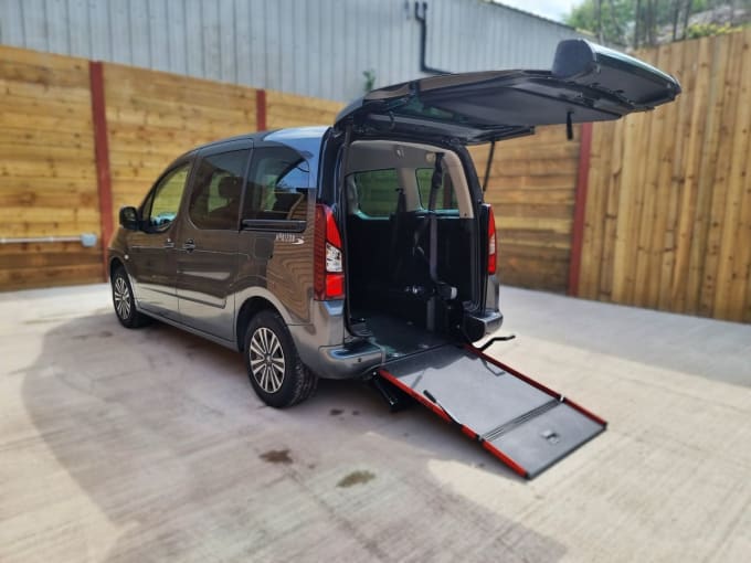 2025 Peugeot Partner Tepee