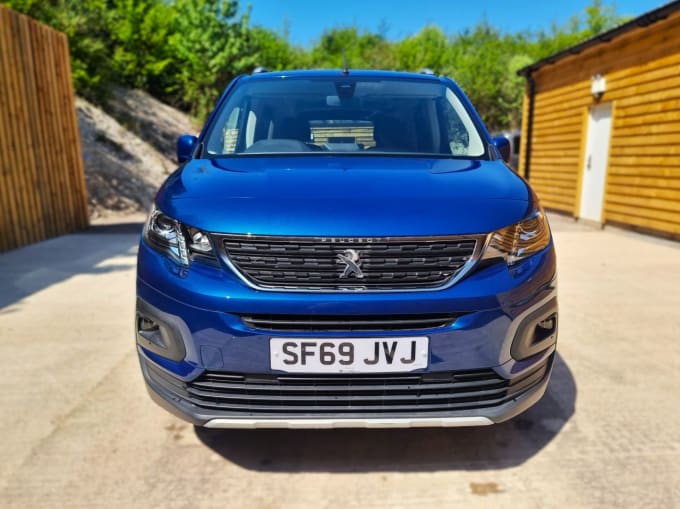 2025 Peugeot Rifter
