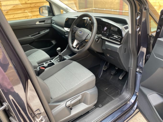 2025 Ford Grand Tourneo Connect