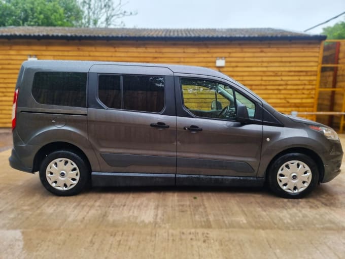 2025 Ford Grand Tourneo Connect