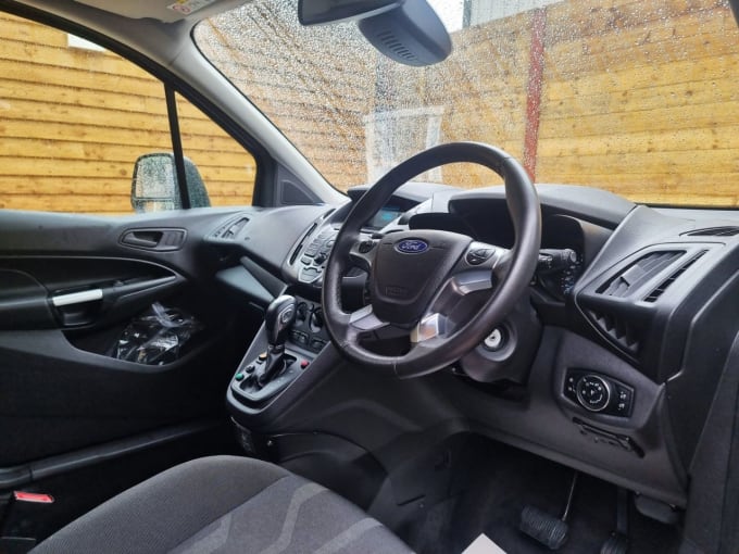 2025 Ford Grand Tourneo Connect