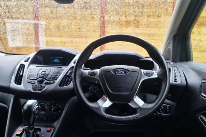 2025 Ford Grand Tourneo Connect