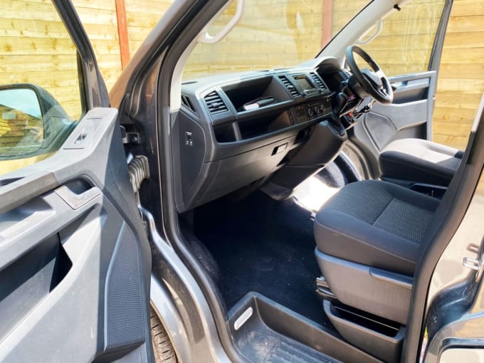2025 Volkswagen Transporter
