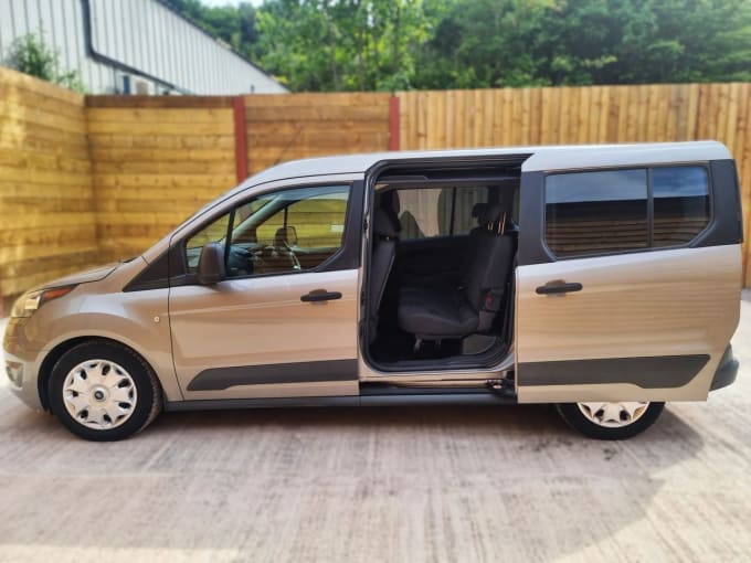 2025 Ford Grand Tourneo Connect