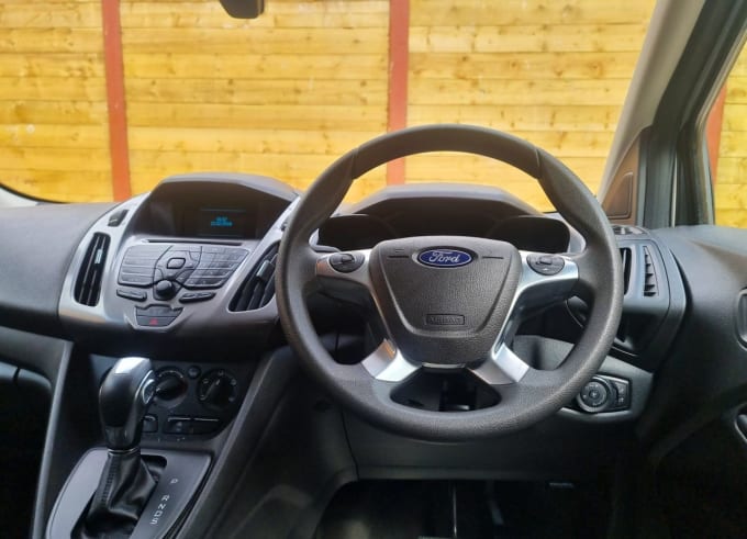 2025 Ford Grand Tourneo Connect
